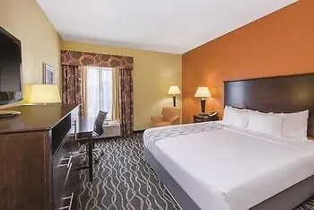 La Quinta By Wyndham Airport / Expo Square Hotel Tulsa