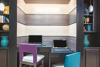 La Quinta By Wyndham Airport / Expo Square 3*