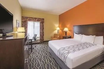 La Quinta By Wyndham Airport / Expo Square Tulsa