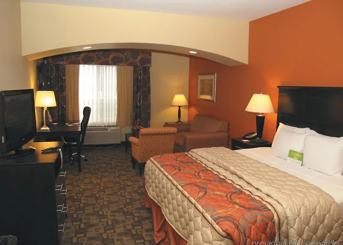 La Quinta By Wyndham Airport / Expo Square Hotel Tulsa