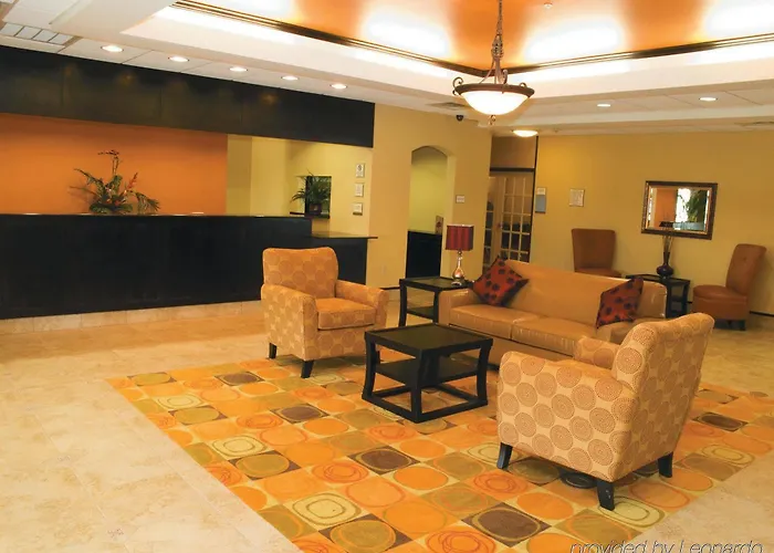 La Quinta By Wyndham Airport / Expo Square Tulsa