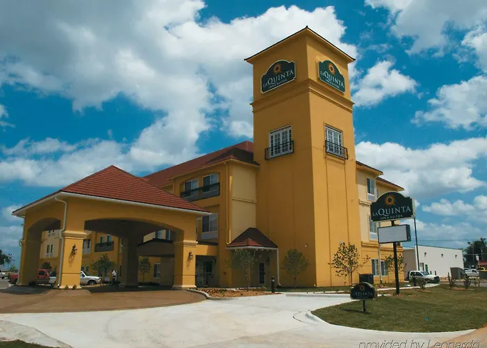 La Quinta By Wyndham Airport / Expo Square Hotel
